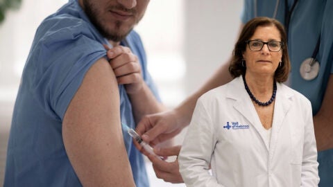 Magda Campins va ser responsable del Servei de Medicina Preventiva i Epidemiologia de l'Hospital Universitari Vall d'Hebron fins el 2021