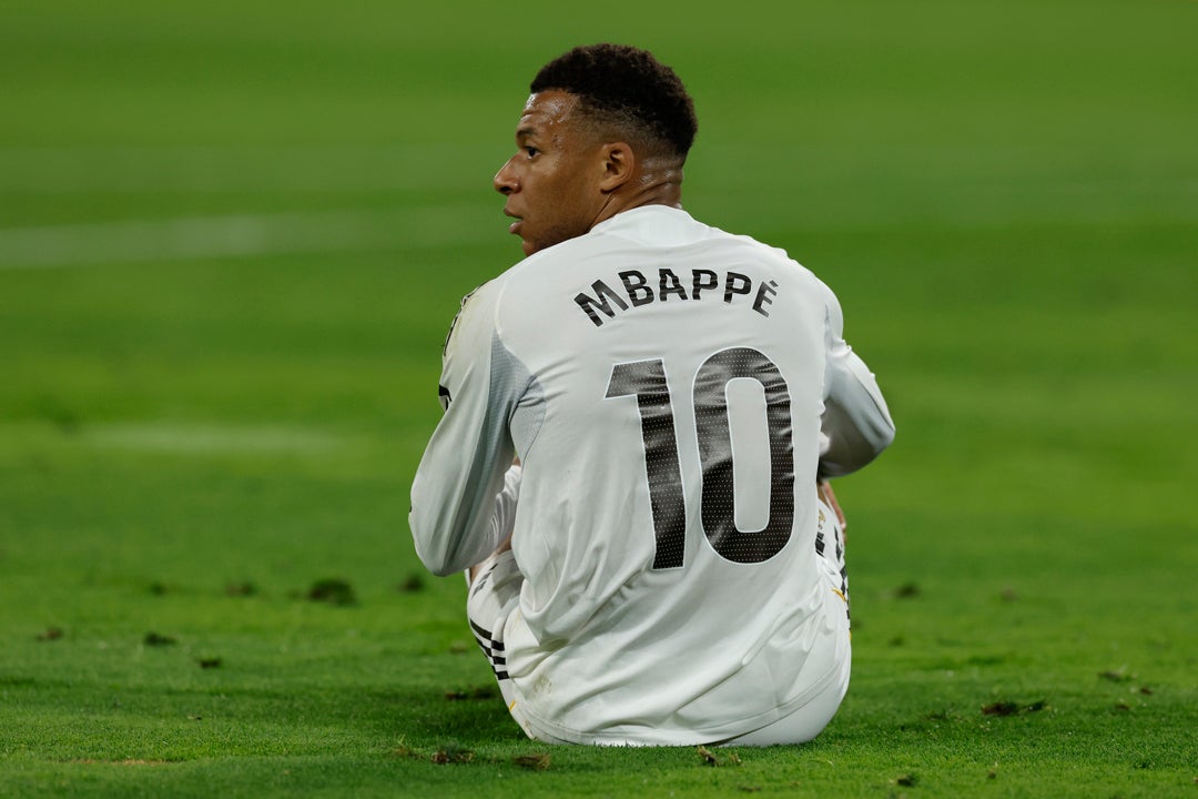 Mbappé, baja ante el Espanyol y duda para el Clásico Mbappé, baja ante el Espanyol y duda para el Clásico