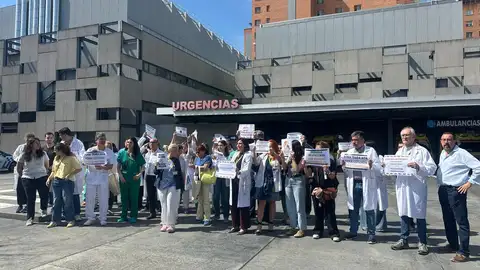 Los médicos piden la dimisión de la ministra Los médicos piden la dimisión de la ministra