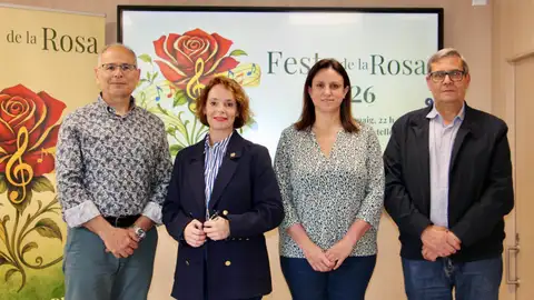 La Festa de la Rosa repartirá 900 rosas y 1.200 cintas en su acto central este sábado en la Plaza Mayor de Castellón La Festa de la Rosa repartirá 900 rosas y 1.200 cintas en su acto central este sábado en la Plaza Mayor de Castellón