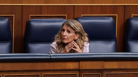 La ministra de Trabajo y Econom&iacute;a Social, Yolanda D&iacute;az, durante la votaci&oacute;n en el Congreso