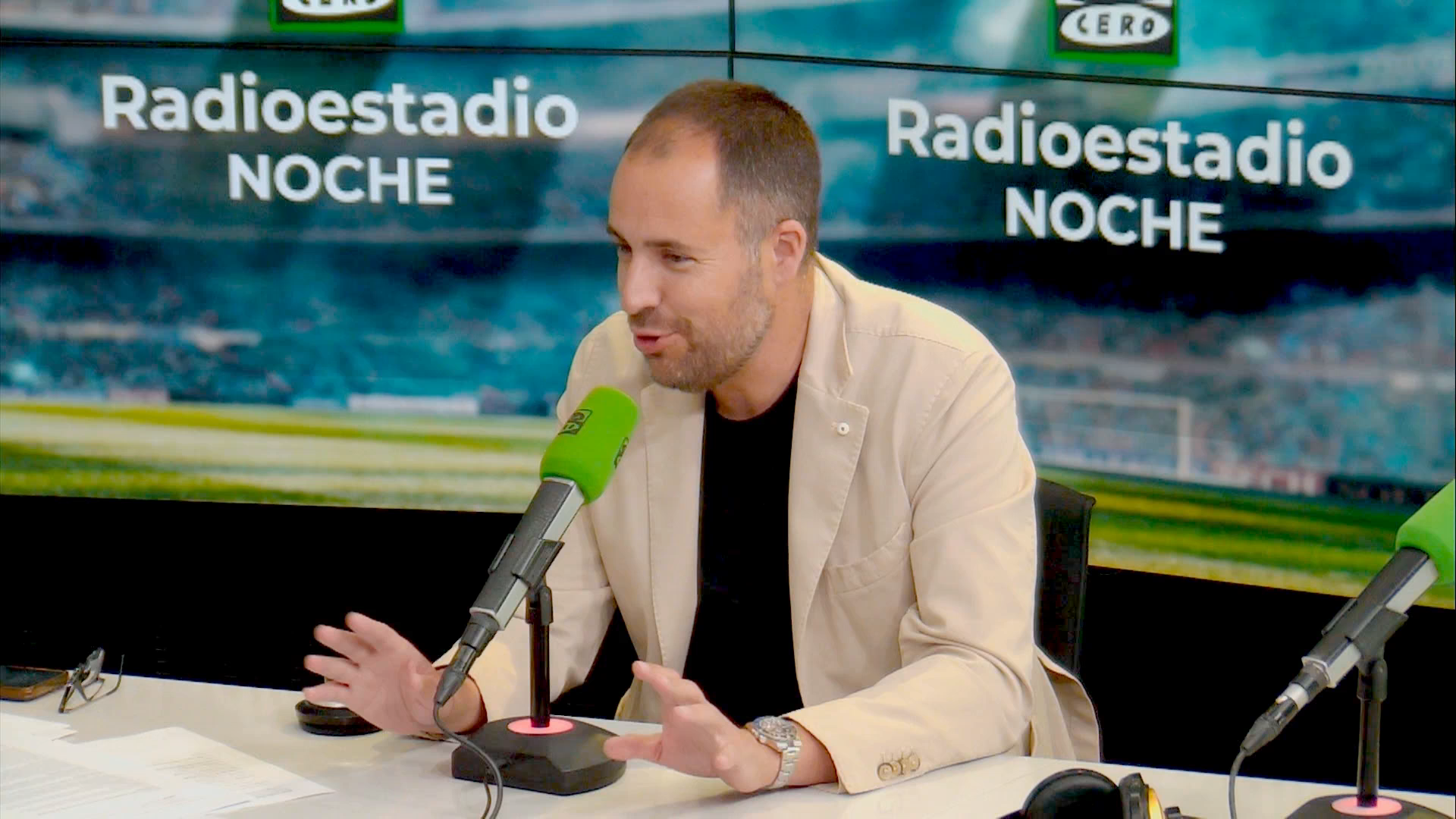 Fran Soto: "Yo entiendo que cada equipo tiene que defender lo suyo y me tomo los comunicados con normalidad" Fran Soto: "Yo entiendo que cada equipo tiene que defender lo suyo y me tomo los comunicados con normalidad"