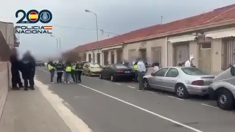 Asesinado y sepultado en hormigón: así han hallado a uno de los testigos clave del caso de la viuda de la CAM Asesinado y sepultado en hormigón: así han hallado a uno de los testigos clave del caso de la viuda de la CAM
