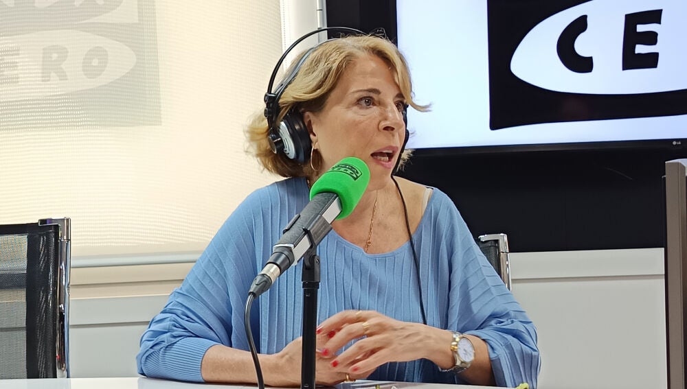 Sole Giménez durant l'entrevista al programa 'La Ciutat' per presentar 'Ser humano'