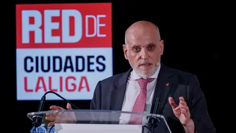 Tebas: "Mourinho es un espectáculo, sería bueno para LaLiga" Tebas: "Mourinho es un espectáculo, sería bueno para LaLiga"