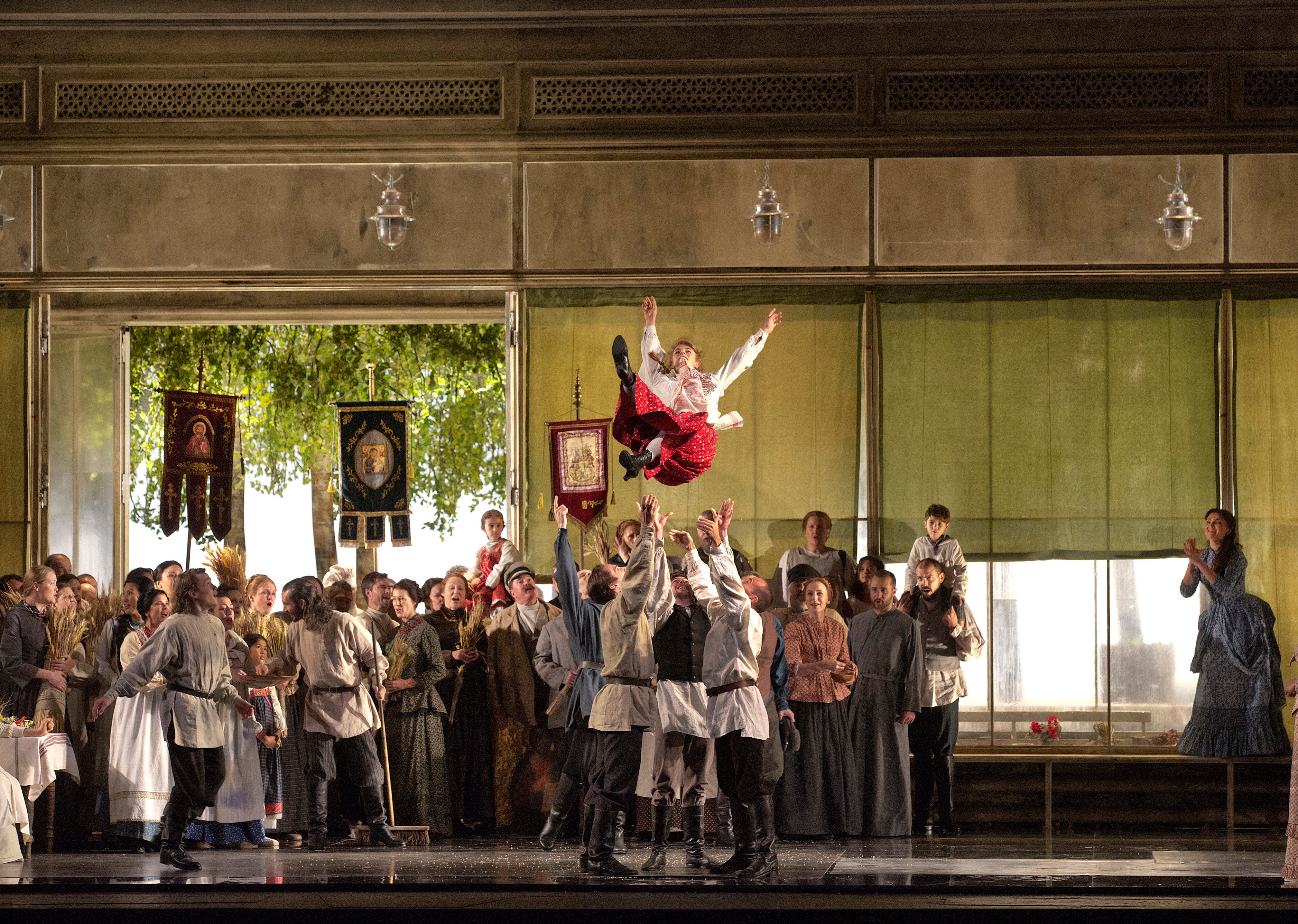 Cine Yelmo proyecta en Málaga en directo desde el MET Eugene Onegin, una de las obras más desconocidas del maestro Tchaikovsky Cine Yelmo proyecta en Málaga en directo desde el MET Eugene Onegin, una de las obras más desconocidas del maestro Tchaikovsky