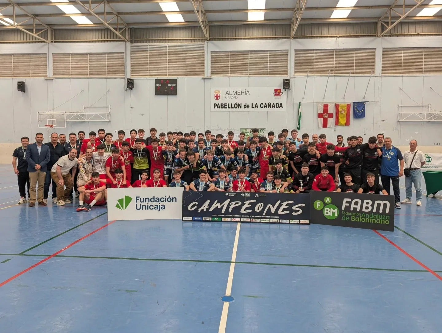 Trops Málaga revalida título en la categoría División de Honor Juvenil Masculina Trops Málaga revalida título en la categoría División de Honor Juvenil Masculina