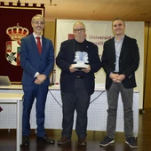 El programador cultural, Ricardo Beléndez, y el profesor Javier Sánchez, premiados por la UCLM El programador cultural, Ricardo Beléndez, y el profesor Javier Sánchez, premiados por la UCLM