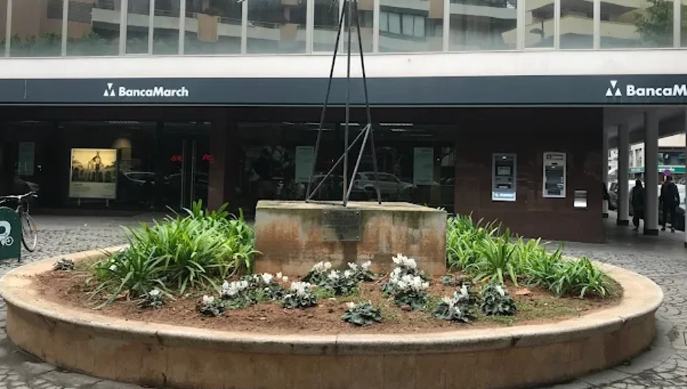 Imagen del exterior de la sede de Banca March en Ibiza Imagen del exterior de la sede de Banca March en Ibiza