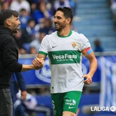 Pedro Bigas celebra su gol en Oviedo junto a Sarabia. Pedro Bigas celebra su gol en Oviedo junto a Sarabia.