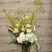 En el Día de la Madre, regala flores con todo tu corazón. En Floristería La Pérgola tienes el detalle más original En el Día de la Madre, regala flores con todo tu corazón. En Floristería La Pérgola tienes el detalle más original