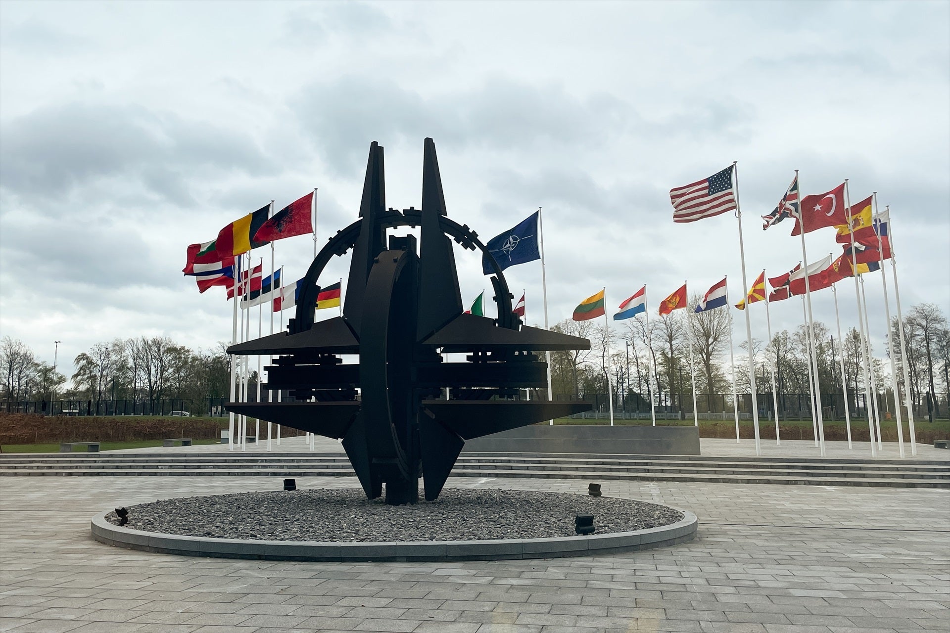 El farol de Washington: por qué EE.UU. no puede echar a España de la OTAN El farol de Washington: por qué EE.UU. no puede echar a España de la OTAN