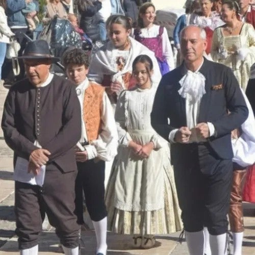 Recreaciones Históricas 'universales' y 'universitarias' en un Curso de Verano de la UAL en Vélez Rubio Recreaciones Históricas 'universales' y 'universitarias' en un Curso de Verano de la UAL en Vélez Rubio