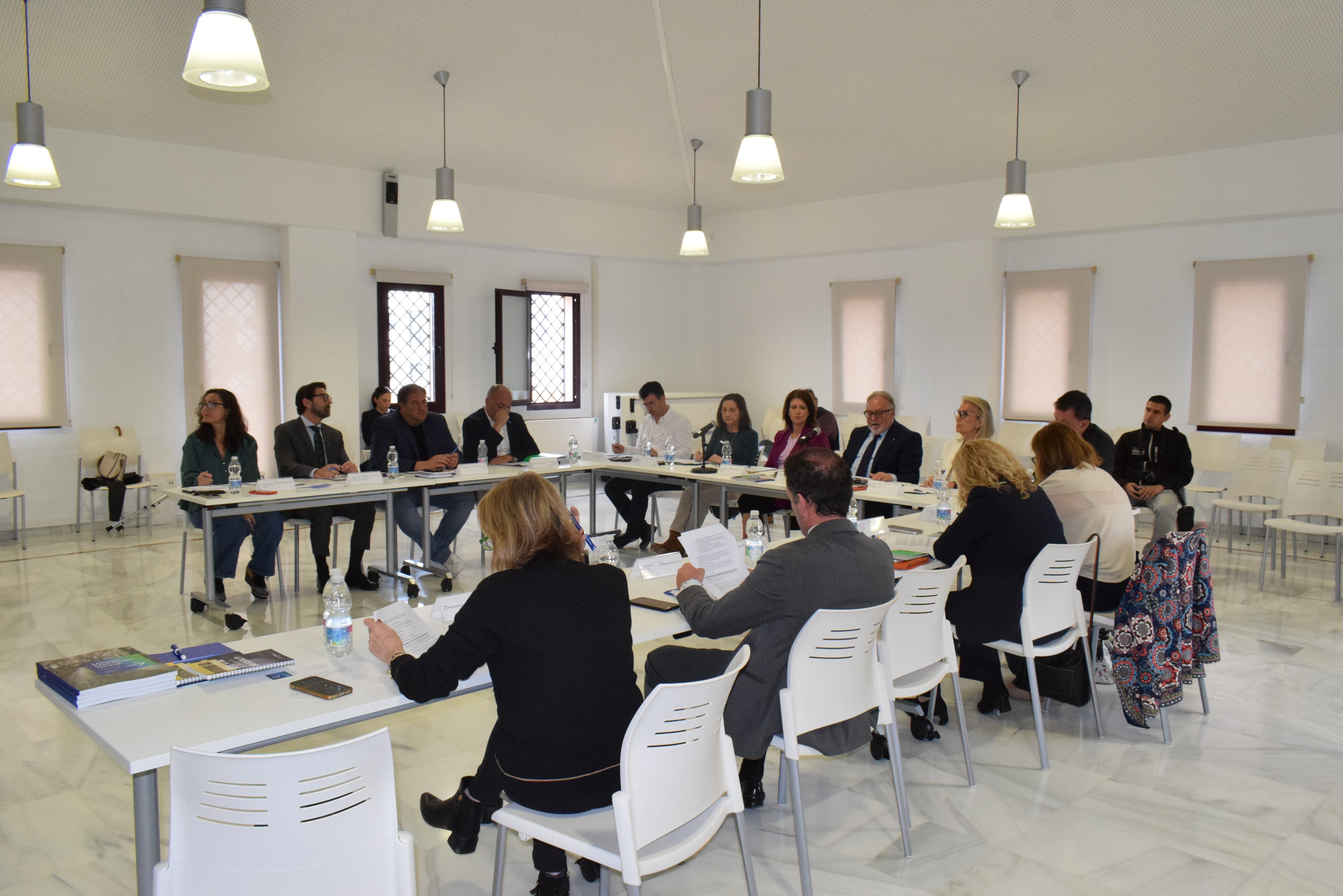 Alhaurín de la Torre acoge la primera reunión de la nueva Comisión Territorial del proyecto Málaga Metrópolis Global Alhaurín de la Torre acoge la primera reunión de la nueva Comisión Territorial del proyecto Málaga Metrópolis Global