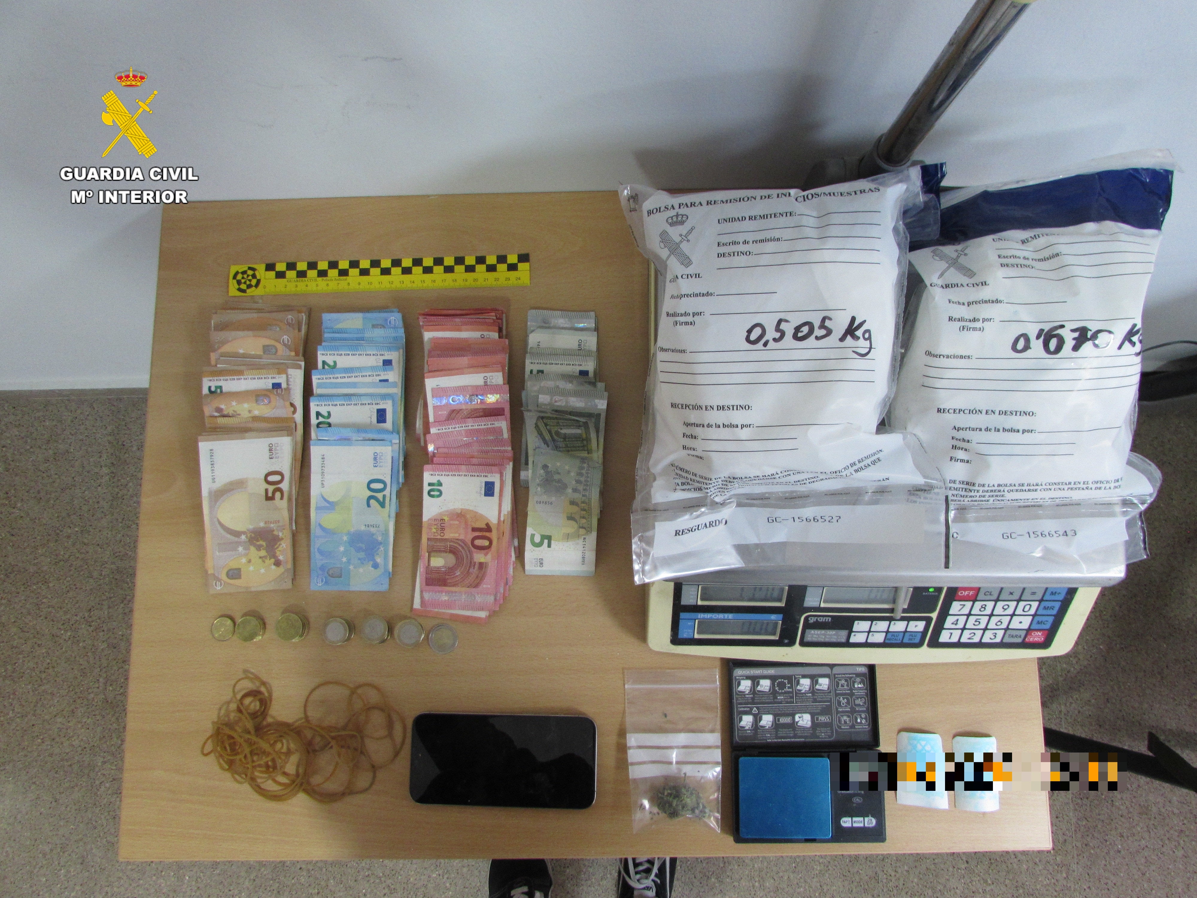 Detenido tras huir de la Policía Local de Benifaió con más de un kilogramo de cocaína Detenido tras huir de la Policía Local de Benifaió con más de un kilogramo de cocaína