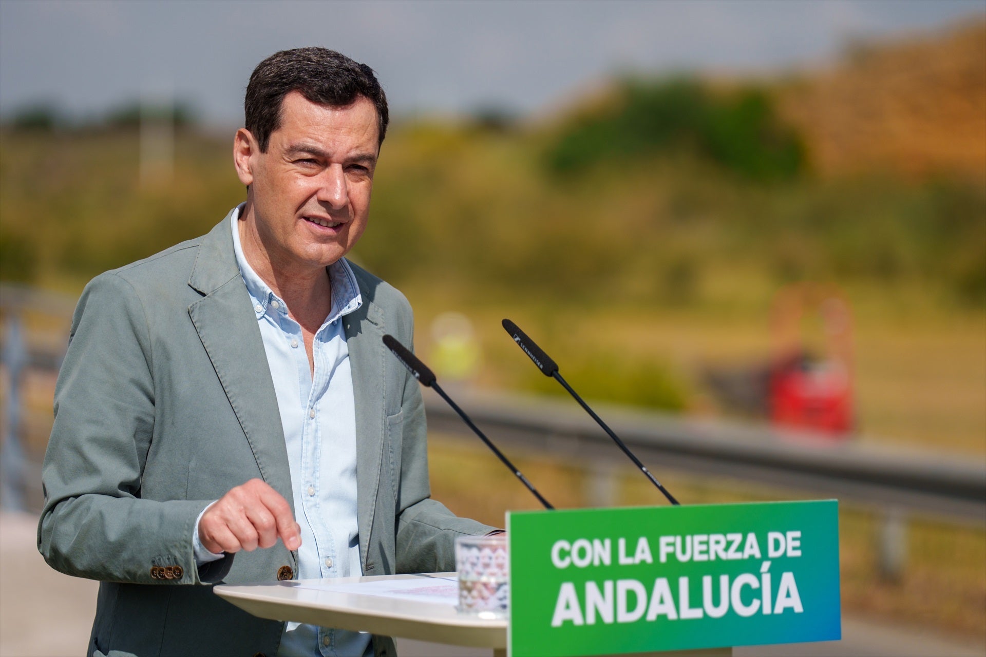 Juanma Moreno, n la puesta en marcha del tranvía metropolitano de Alcalá de Guadaíra (Sevilla) Juanma Moreno, n la puesta en marcha del tranvía metropolitano de Alcalá de Guadaíra (Sevilla)
