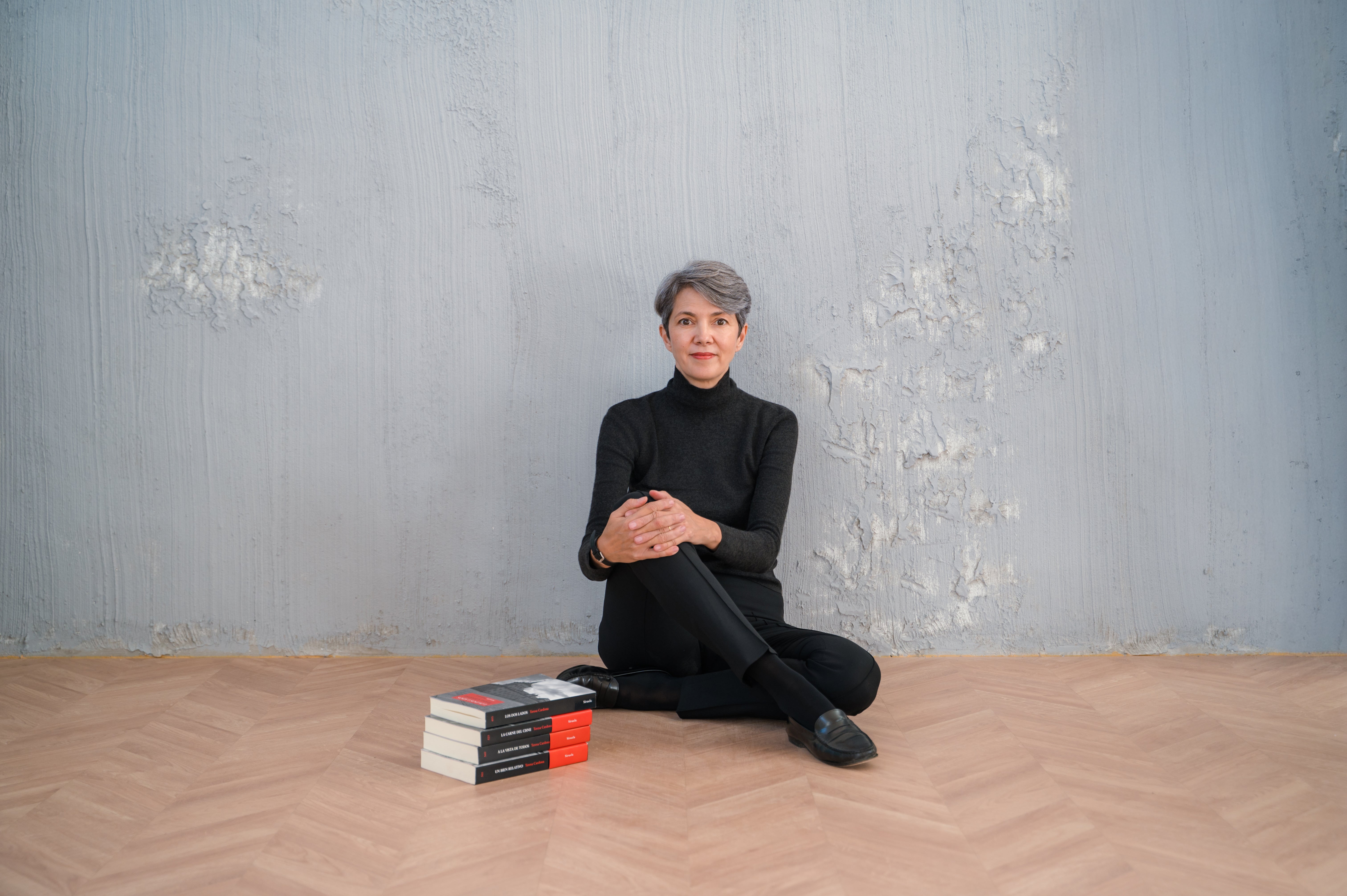 "A la vista de todos", de Teresa Cardona, en la Feria del Libro Cuenca Lee "A la vista de todos", de Teresa Cardona, en la Feria del Libro Cuenca Lee