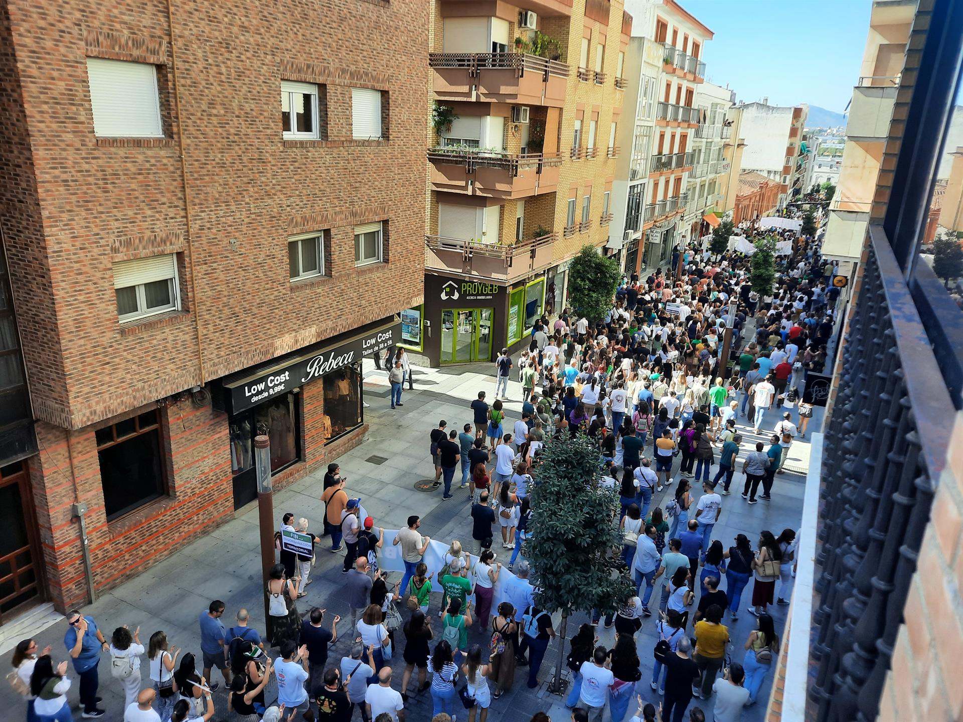 Urgen a la nueva consejera de Educación a afrontar cuanto antes los temas pendientes Urgen a la nueva consejera de Educación a afrontar cuanto antes los temas pendientes