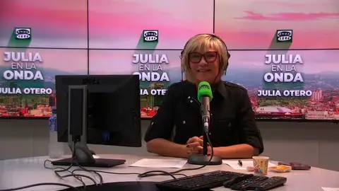 Julia Otero: "Buenos días a las mamás, mamitas, madrazas, mamuchis" Julia Otero: "Buenos días a las mamás, mamitas, madrazas, mamuchis"