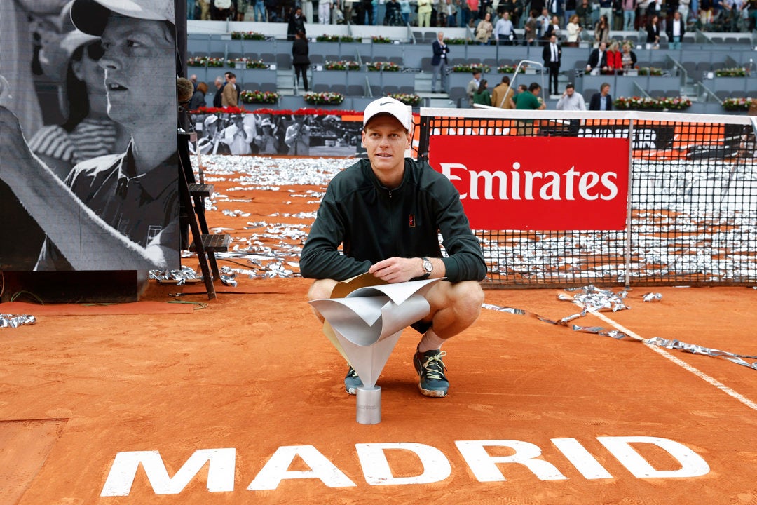 Sinner arrolla a Zverev y conquista Madrid Sinner arrolla a Zverev y conquista Madrid