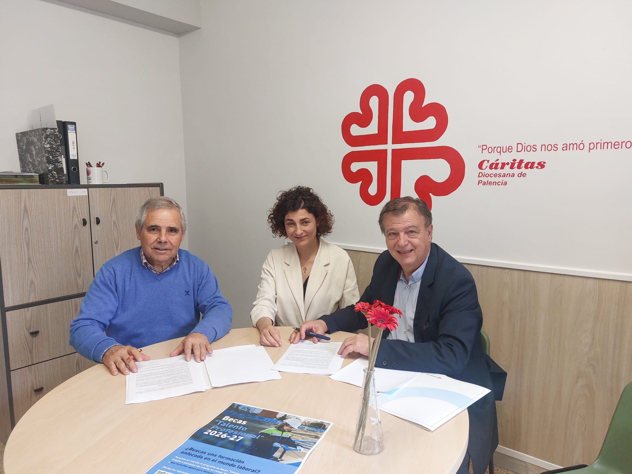 Veolia, junto al Ayuntamiento de Palencia y Cáritas Diocesana, lanza el programa de Becas ‘Talento Profesional’ para impulsar la formación en empleos verdes en Palencia Veolia, junto al Ayuntamiento de Palencia y Cáritas Diocesana, lanza el programa de Becas ‘Talento Profesional’ para impulsar la formación en empleos verdes en Palencia