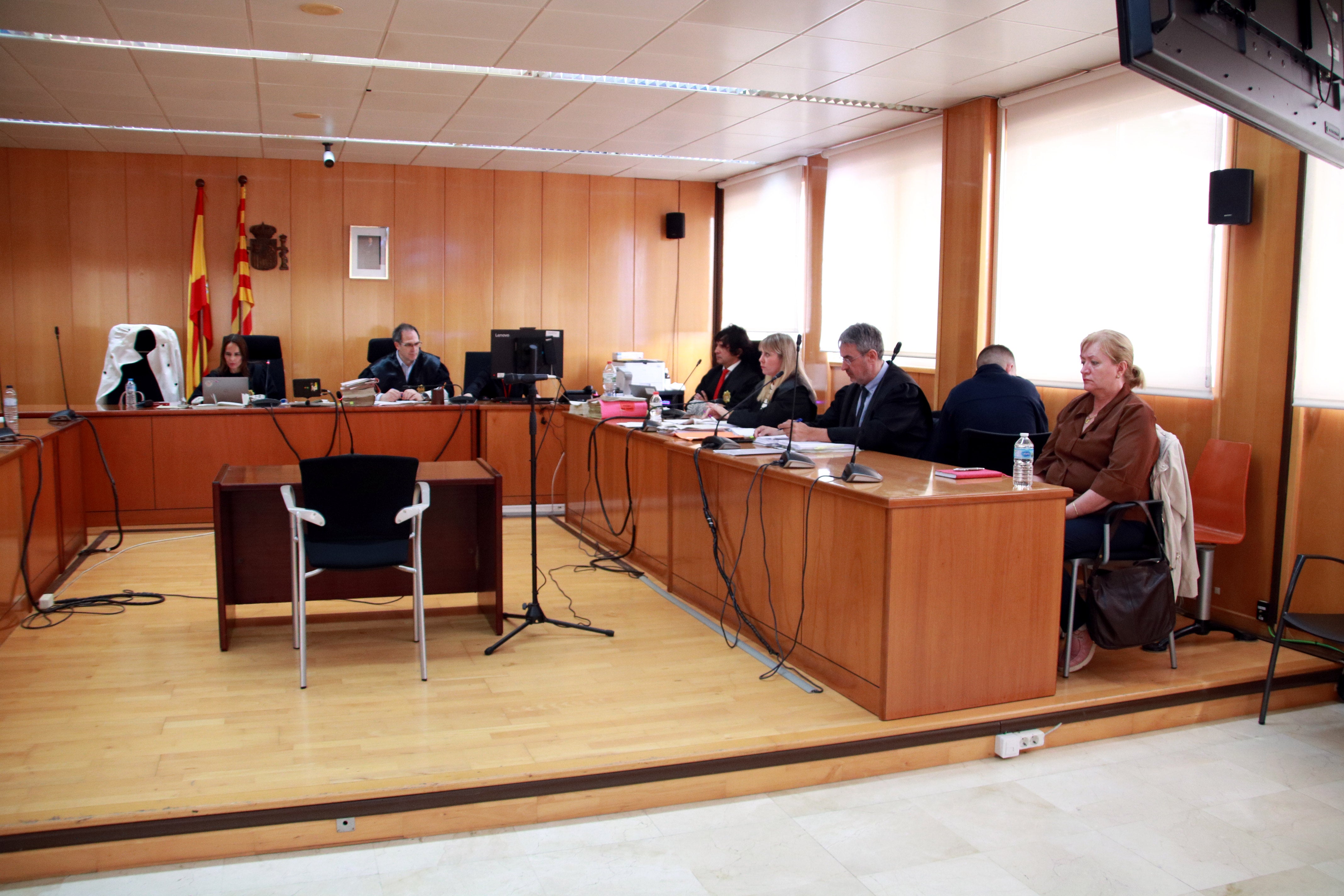 Demanen 25 anys de presó a l'home acusat de matar una dona Demanen 25 anys de presó a l'home acusat de matar una dona