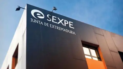El paro cae en Mérida en abril con 159 desempleados menos y refuerza la tendencia positiva en Extremadura El paro cae en Mérida en abril con 159 desempleados menos y refuerza la tendencia positiva en Extremadura