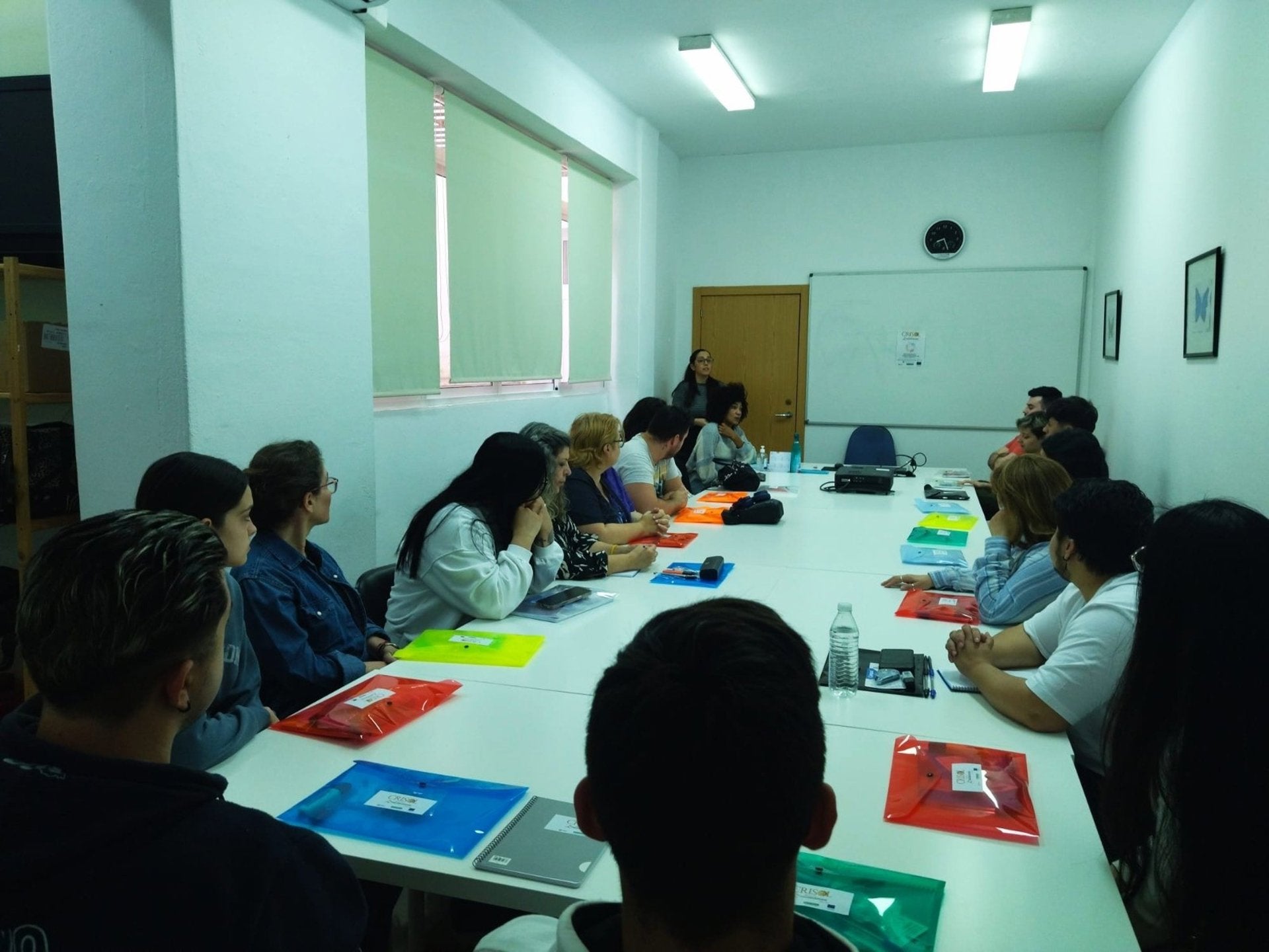El Programa Crisol inicia en Mérida un nuevo curso de Cajero-Reponedor con 20 participantes El Programa Crisol inicia en Mérida un nuevo curso de Cajero-Reponedor con 20 participantes