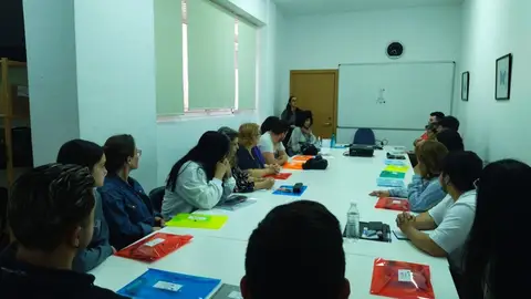 El Programa Crisol inicia en Mérida un nuevo curso de Cajero-Reponedor con 20 participantes El Programa Crisol inicia en Mérida un nuevo curso de Cajero-Reponedor con 20 participantes