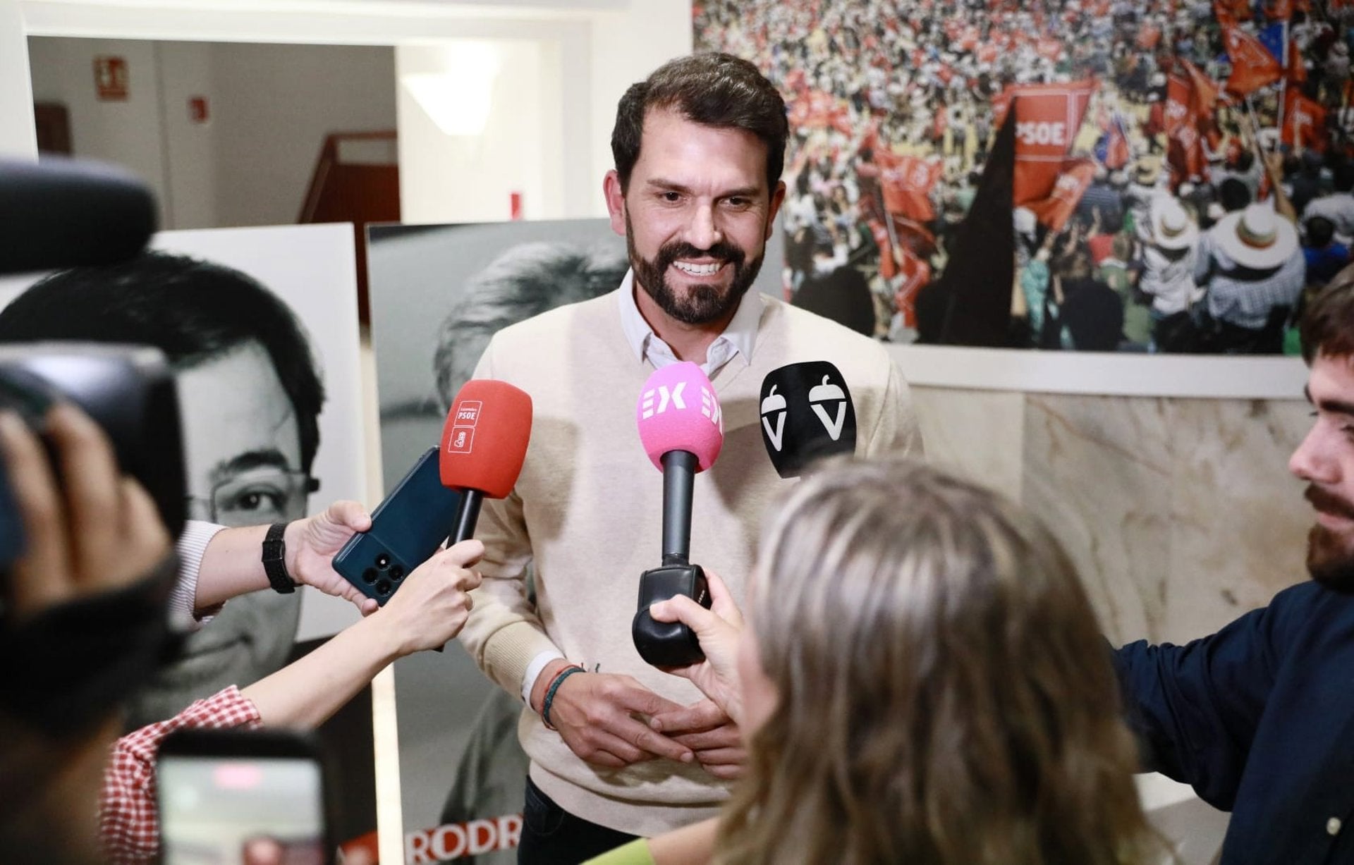 Sánchez Cotrina pondrá "toda la artillería pesada" del PSOE de Extremadura para combatir el pacto PP-Vox Sánchez Cotrina pondrá "toda la artillería pesada" del PSOE de Extremadura para combatir el pacto PP-Vox