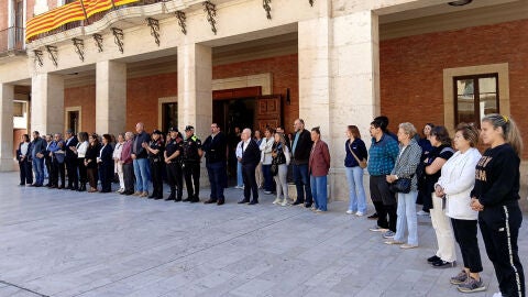 Minut de silenci a Tortosa per condemnar el crim masclista del passat mes de mar&ccedil;