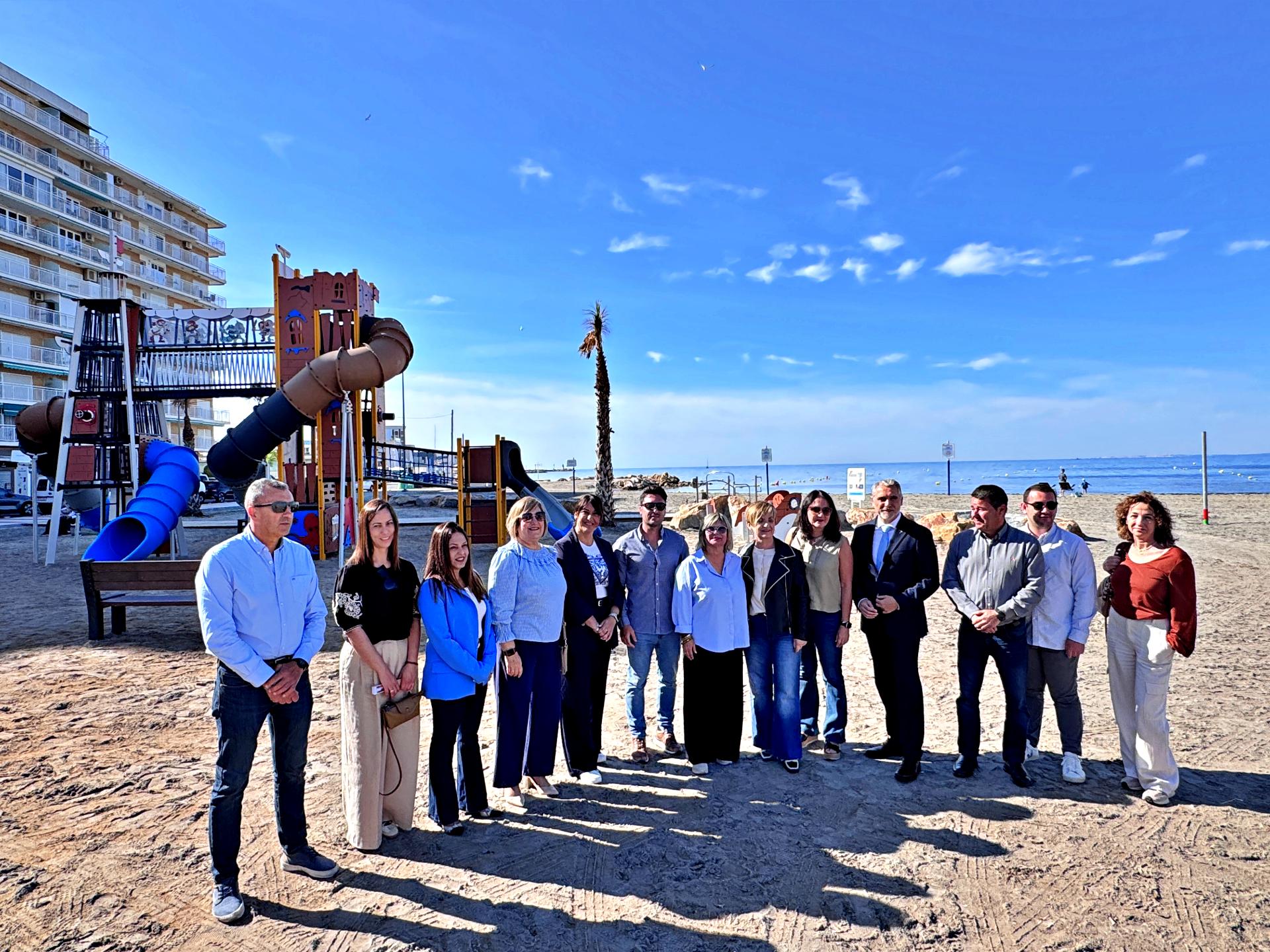 La consellera de Turismo visita en Santa Pola la zona renaturalizada en Gran Playa La consellera de Turismo visita en Santa Pola la zona renaturalizada en Gran Playa