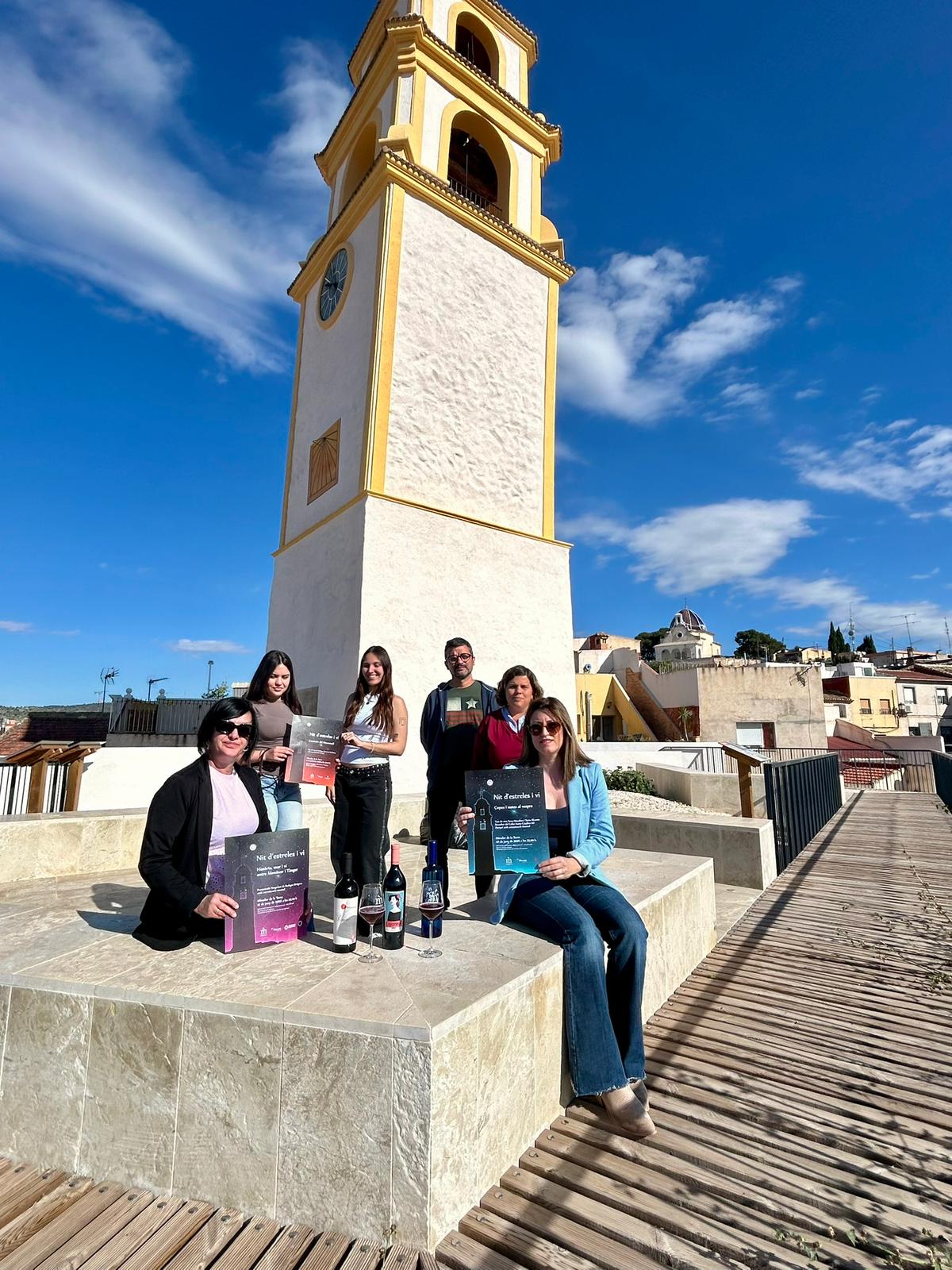 Turisme Monòver promueve un ciclo de catas de vinos en el nuevo Mirador de la Torrel del Reloj Turisme Monòver promueve un ciclo de catas de vinos en el nuevo Mirador de la Torrel del Reloj