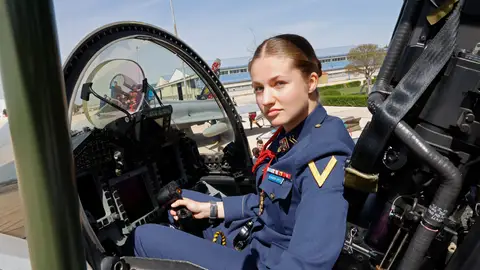 La princesa Leonor visita el Ala 14 en la Base Aérea de Los Llanos (Albacete) La princesa Leonor visita el Ala 14 en la Base Aérea de Los Llanos (Albacete)