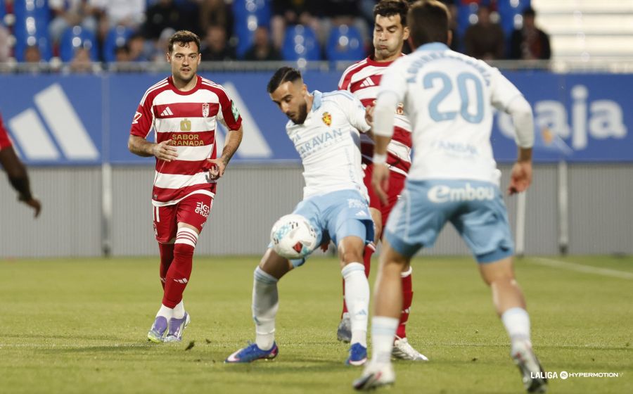 Rober denuncia el vandalismo que sufre la plantilla del Real Zaragoza Rober denuncia el vandalismo que sufre la plantilla del Real Zaragoza