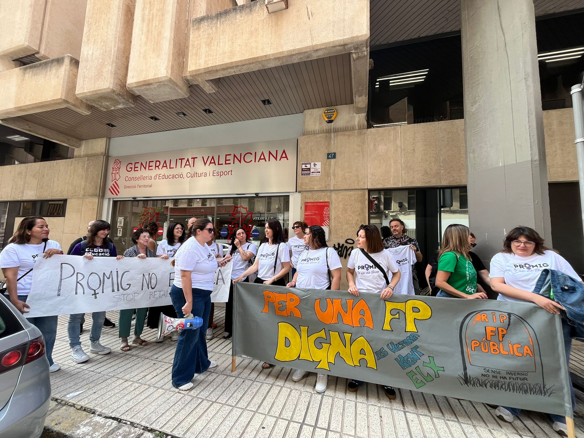 El IES Victoria Kent de Elche exige a Educación la recuperación del ciclo de Igualdad en el centro El IES Victoria Kent de Elche exige a Educación la recuperación del ciclo de Igualdad en el centro