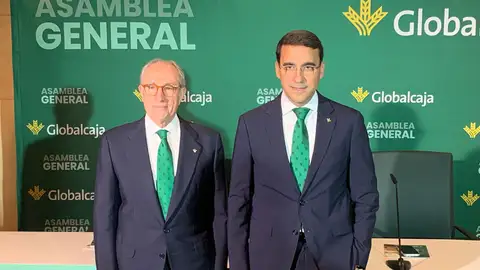 El presidente de Globalcaja, Mariano León, y el director general de la entidad, Pedro Palacios. El presidente de Globalcaja, Mariano León, y el director general de la entidad, Pedro Palacios.