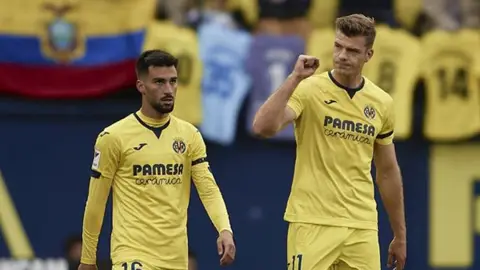 Los tropiezos del Atlético repercuten en la caja del Villarreal Los tropiezos del Atlético repercuten en la caja del Villarreal