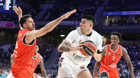 El Real Madrid somete al Hapoel y se mete en la Final Four El Real Madrid somete al Hapoel y se mete en la Final Four