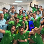 El CD Almoradí defiende el liderato y el Sporting Jacarilla acaricia el ascenso en un fin de semana decisivo para el fútbol regional El CD Almoradí defiende el liderato y el Sporting Jacarilla acaricia el ascenso en un fin de semana decisivo para el fútbol regional