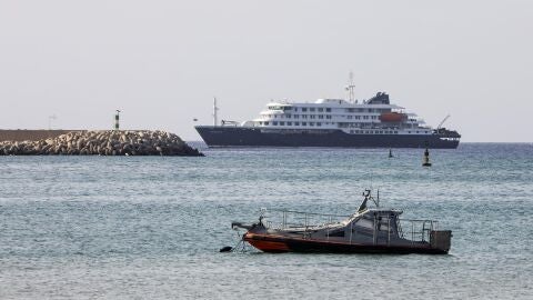 Tertulia: "Gresca política por el crucero"