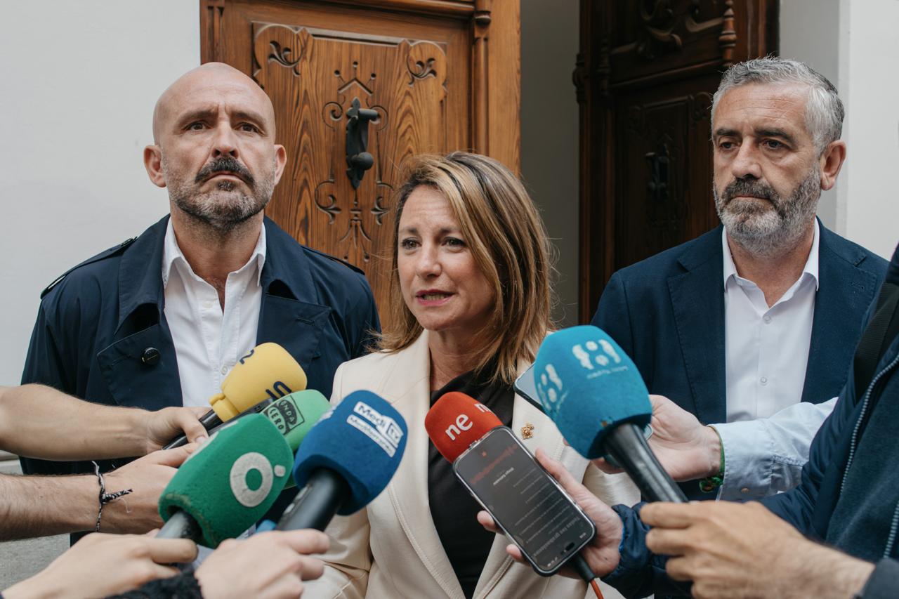 Carrasco y De los Santos ponen el acento en la igualdad, la FP Dual y la seguridad de los menores en internet Carrasco y De los Santos ponen el acento en la igualdad, la FP Dual y la seguridad de los menores en internet