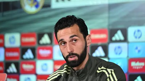 El entrenador del Real Madrid, Álvaro Arbeloa, ofrece una rueda de prensa este sábado, en la Ciudad Deportiva de Valdebebas, previa al partido de mañana ante el FC Barcelona. El entrenador del Real Madrid, Álvaro Arbeloa, ofrece una rueda de prensa este sábado, en la Ciudad Deportiva de Valdebebas, previa al partido de mañana ante el FC Barcelona.