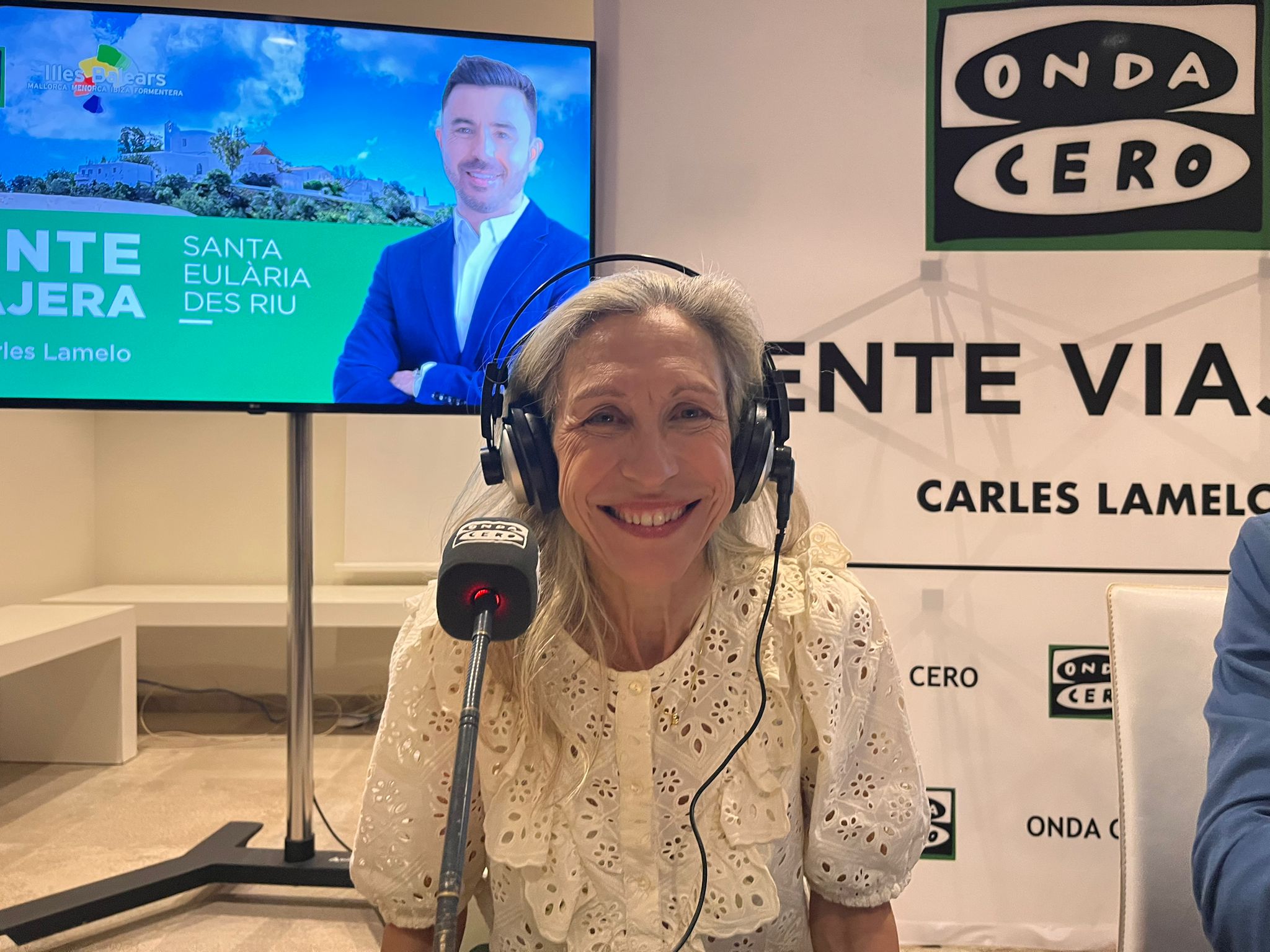 Carmen Ferrer, alcaldesa de Santa Eulària des Riu: "Siete días se quedan cortos para descubrir todo lo que ofrecemos" Carmen Ferrer, alcaldesa de Santa Eulària des Riu: "Siete días se quedan cortos para descubrir todo lo que ofrecemos"