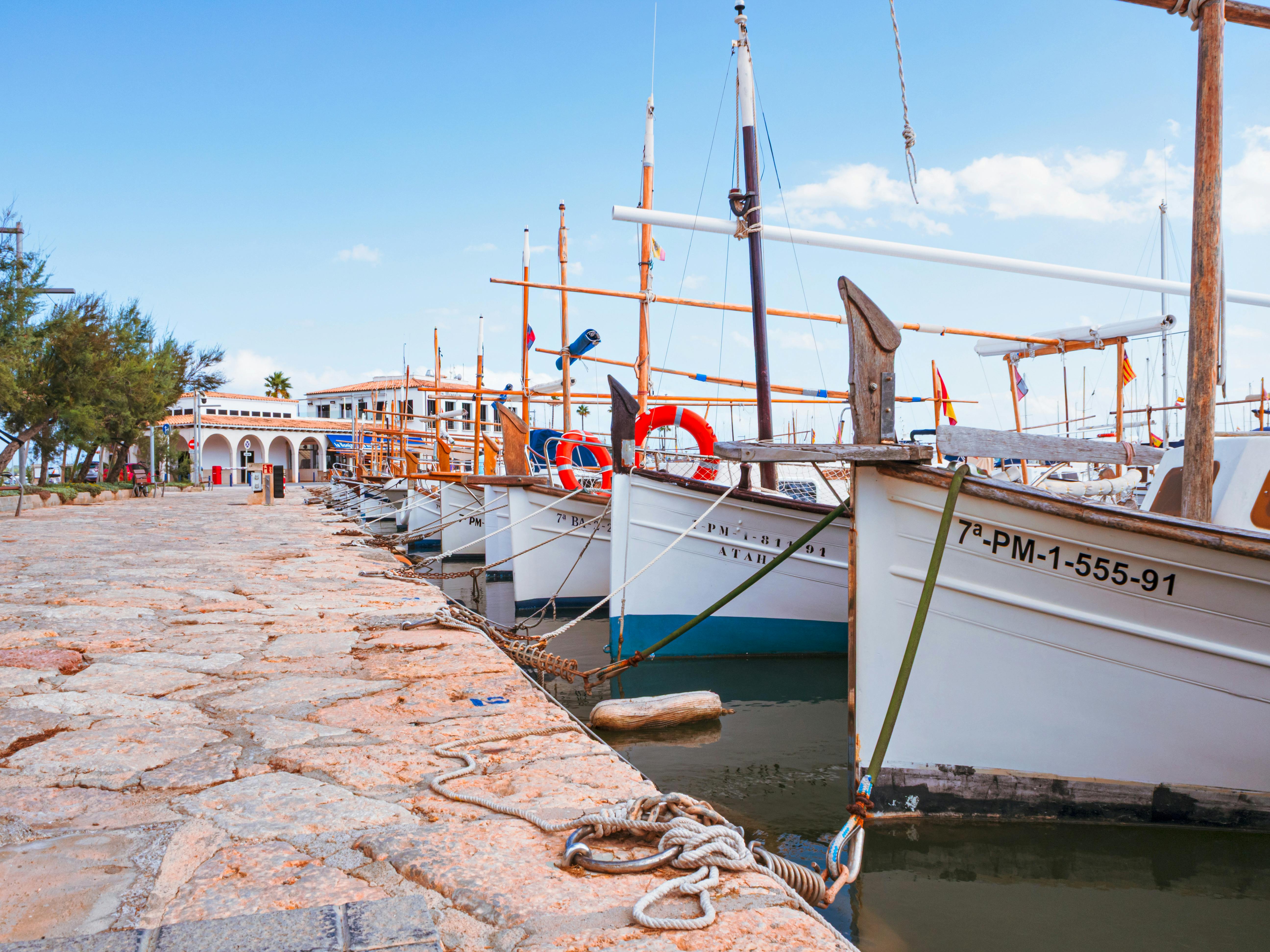 Santa Eulària des Riu en familia: rutas culturales, pueblos con encanto y playas Santa Eulària des Riu en familia: rutas culturales, pueblos con encanto y playas