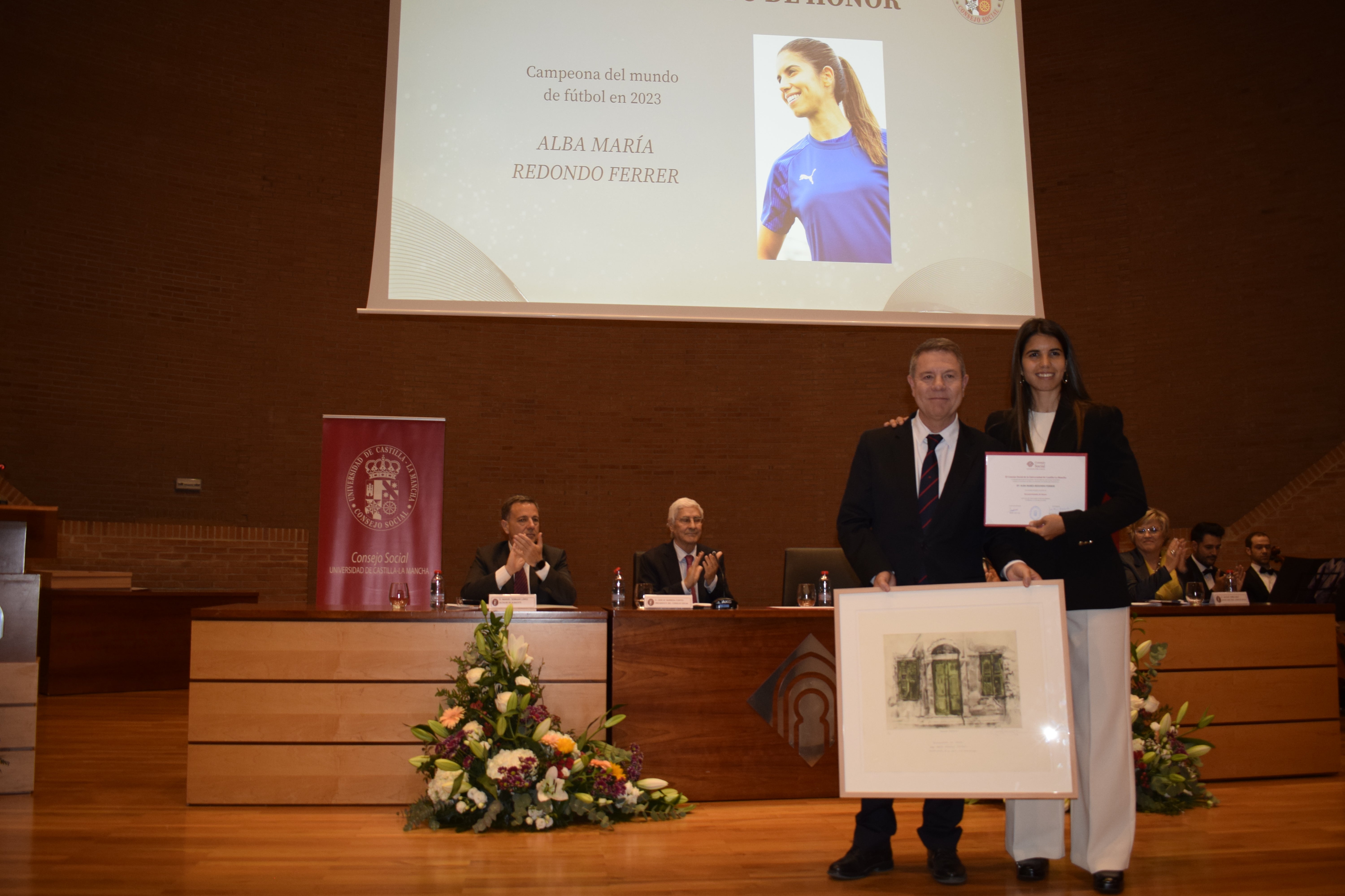 Andrés Iniesta y Alba Redondo reciben el Reconocimiento de Honor Andrés Iniesta y Alba Redondo reciben el Reconocimiento de Honor
