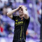 Dani Gómez lamenta una ocasión fallada ante el Valladolid 