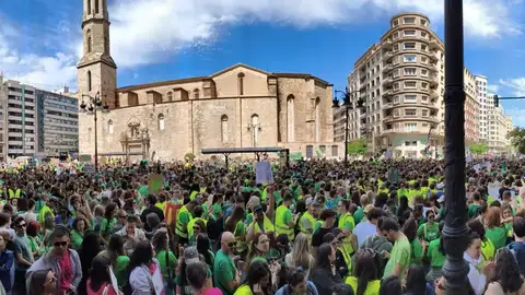 Manifestación del primer día de huelga educativa indefinida en la Comunitat Valenciana, en la Plaza de Sant Agustí de València Manifestación del primer día de huelga educativa indefinida en la Comunitat Valenciana, en la Plaza de Sant Agustí de València
