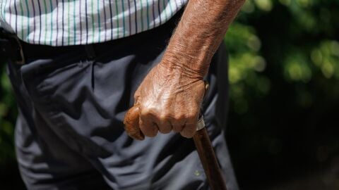 Seis de cada 10 mayores de 65 a&ntilde;os con limitaciones severas no recibe atenci&oacute;n del sistema de dependencia, seg&uacute;n estudio