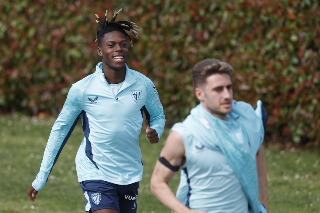 Nico Williams sufre una lesión leve y llegará al Mundial Nico Williams sufre una lesión leve y llegará al Mundial